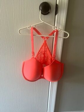 PINK Victoria's Secret Neon Coral Lace Racerback T-Shirt Bra